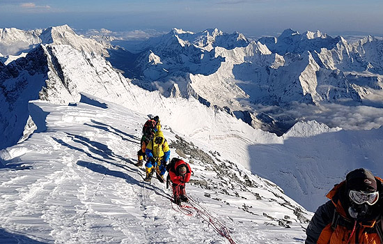 Everest Expedition (8848.86m)